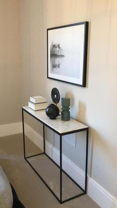 Amazing New Built Townhouse With Garden In London Βίλα Hendon Εξωτερικό φωτογραφία